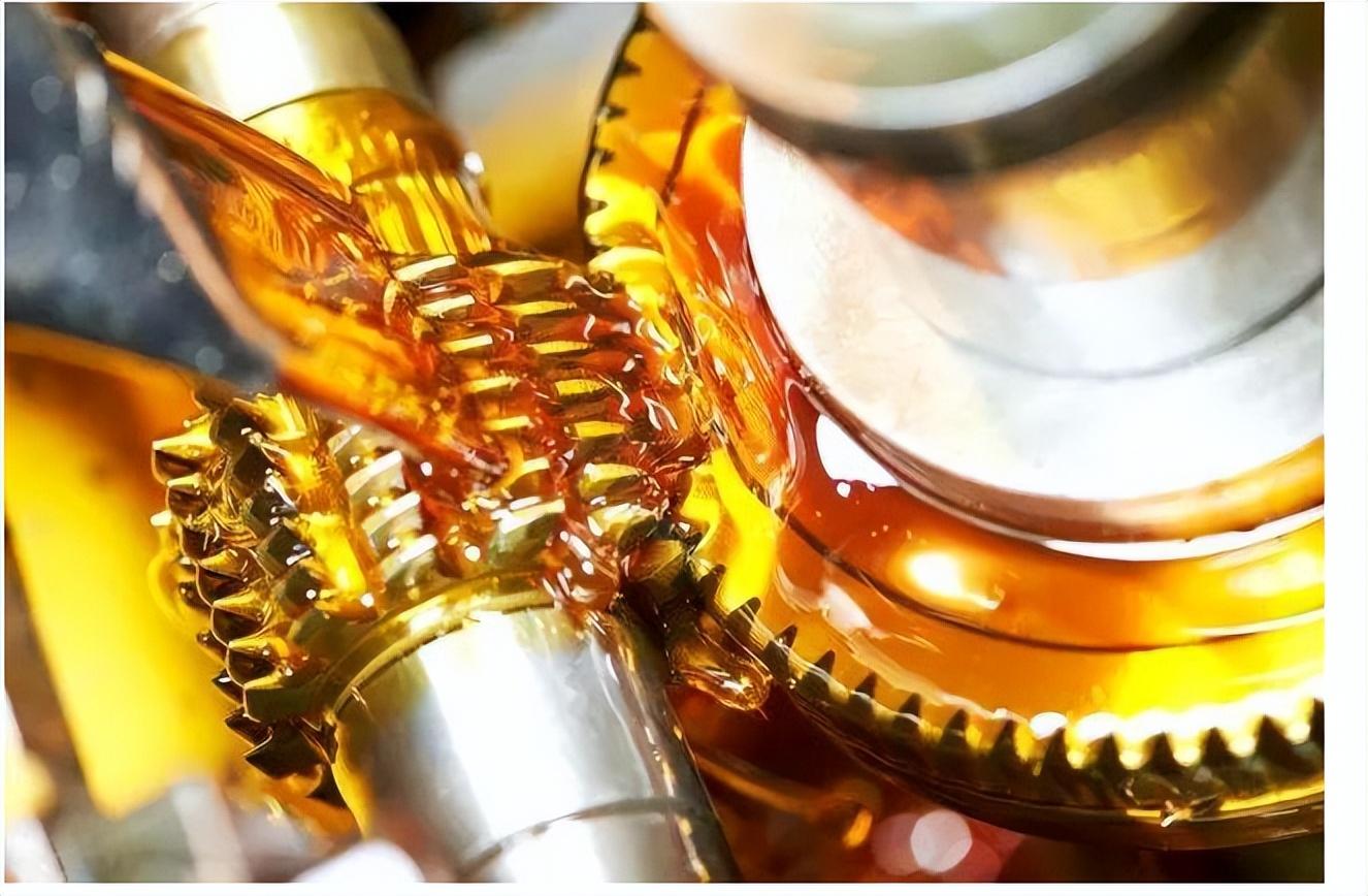 <b>齒輪減速機(jī)的潤滑油應(yīng)該如何選擇？</b>