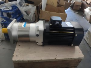 大型伺服電機與行星齒輪
